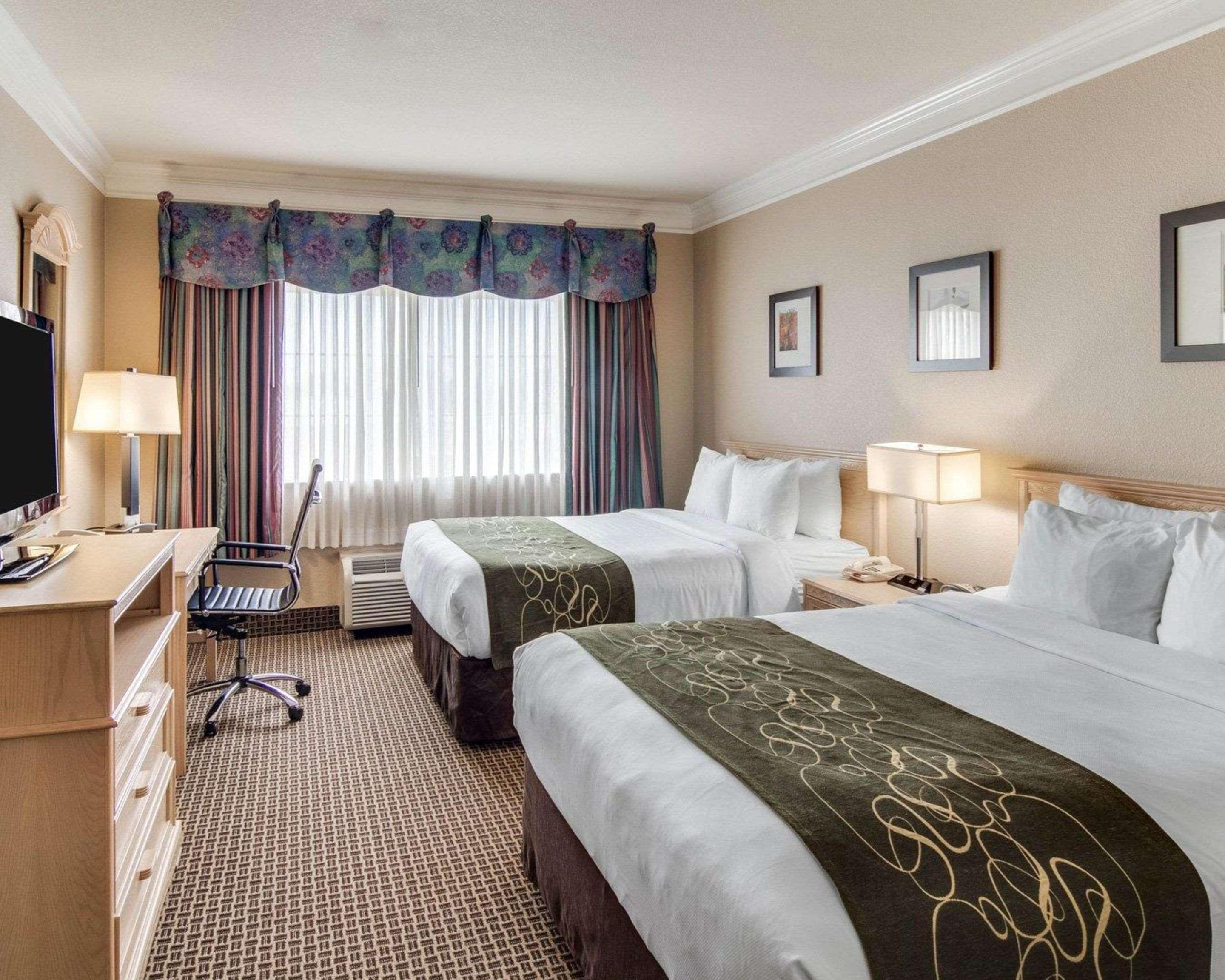 Comfort Suites Kingwood Houston North Humble 59 Екстер'єр фото